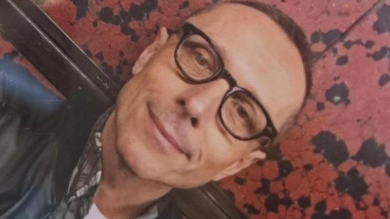 Il giallo dell’interprete massacrato in casa. Lavorava con re e presidenti