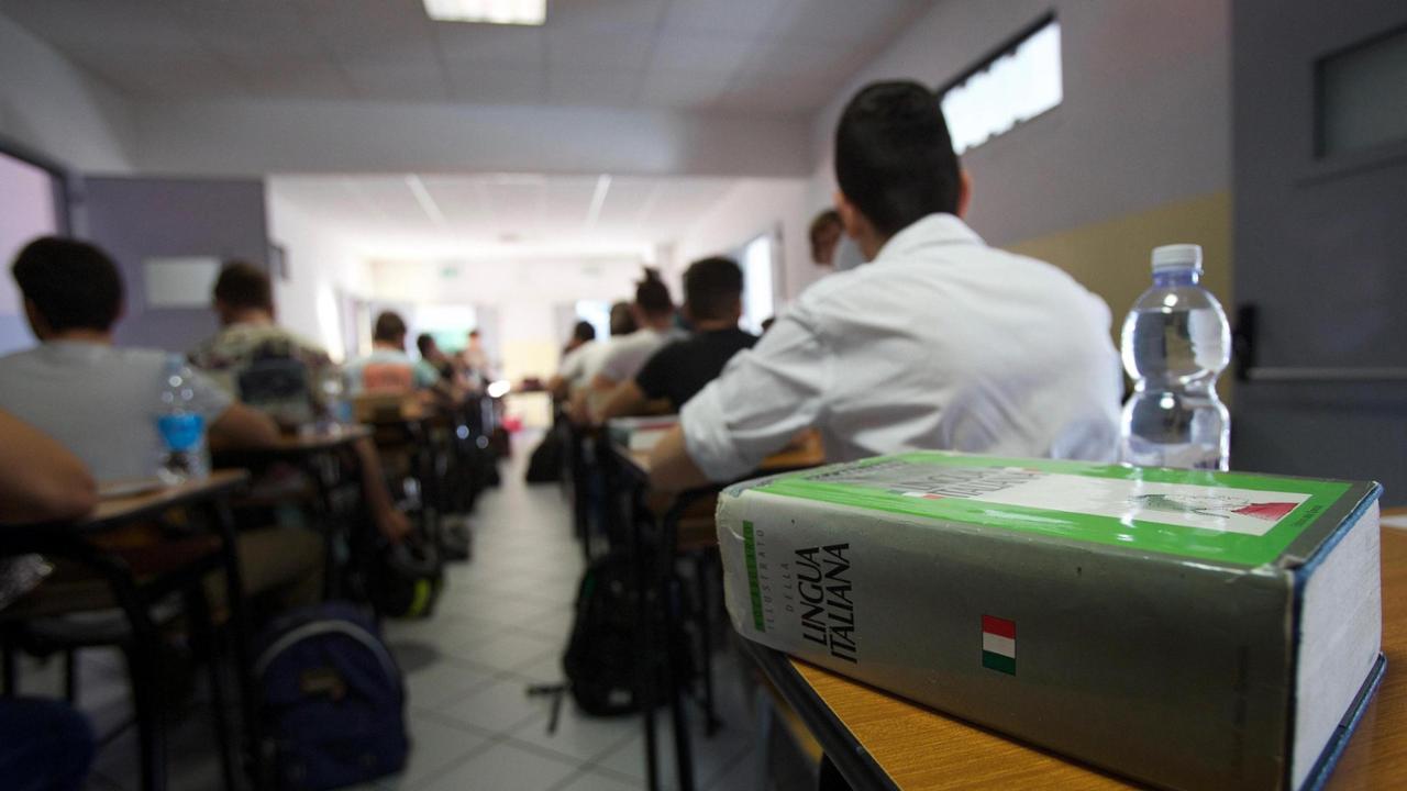 Maturità, è la “notte prima degli esami”: ultimo rush tra ansia, caffè e pronostici. E 5 consigli