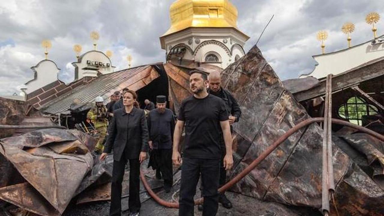 Zelensky: “Se Kiev brucia brucerà anche Mosca”. Rutte: “Svolta sul campo a favore di Kiev”