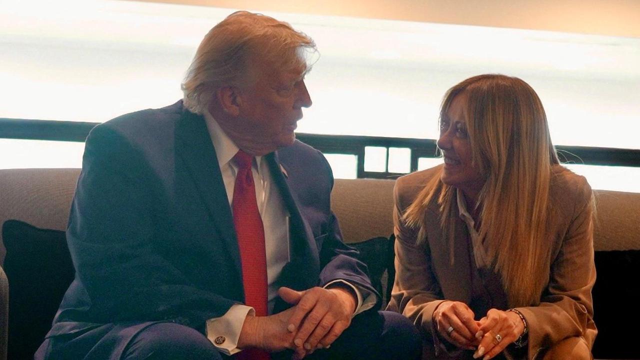 Meloni e il retroscena della foto: l’ansia nei giorni del G7 e i tentativi di ricucire con Trump