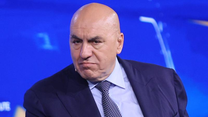 Tensione con gli Usa: resta aperto il fronte della Difesa