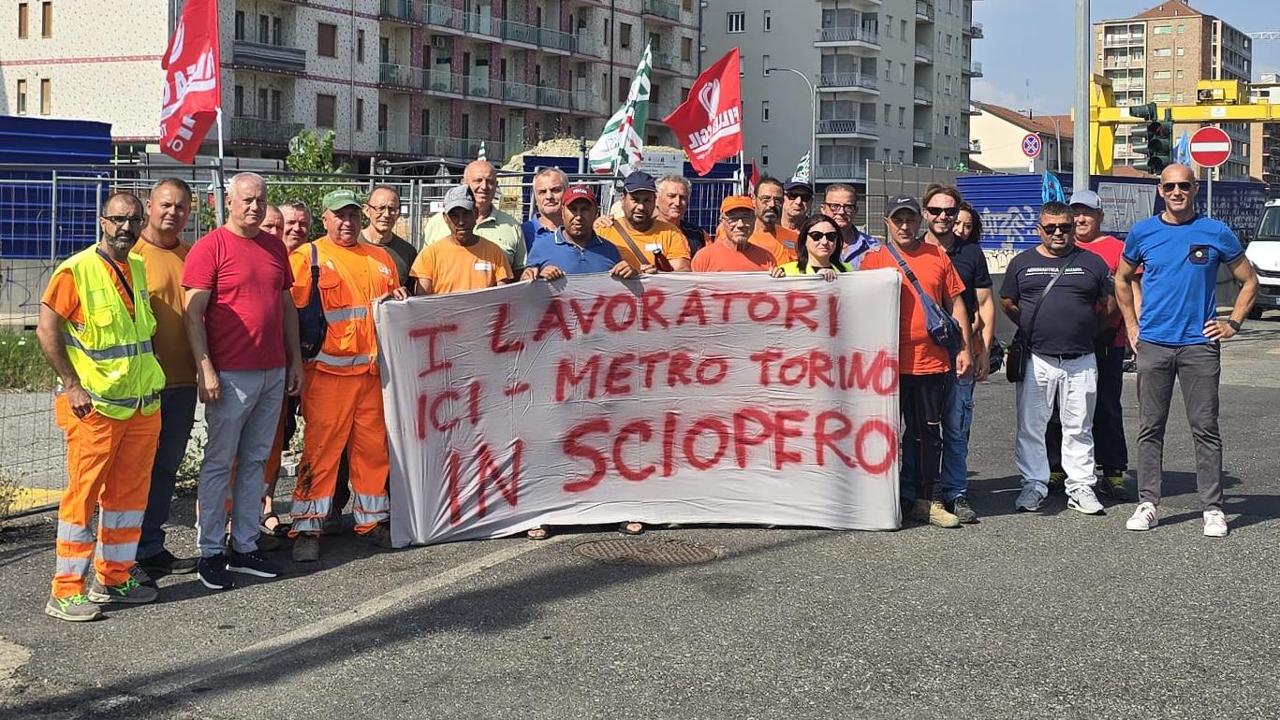 “Senza stipendio da 4 mesi”: 42 addetti in sciopero. Fermi i lavori della Metro 1 per Rivoli