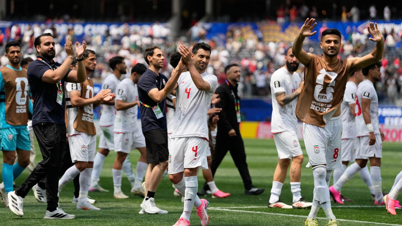 Mondiali, l’Iran e il toccante biglietto negli spogliatoi: “Che la pace prevalga”