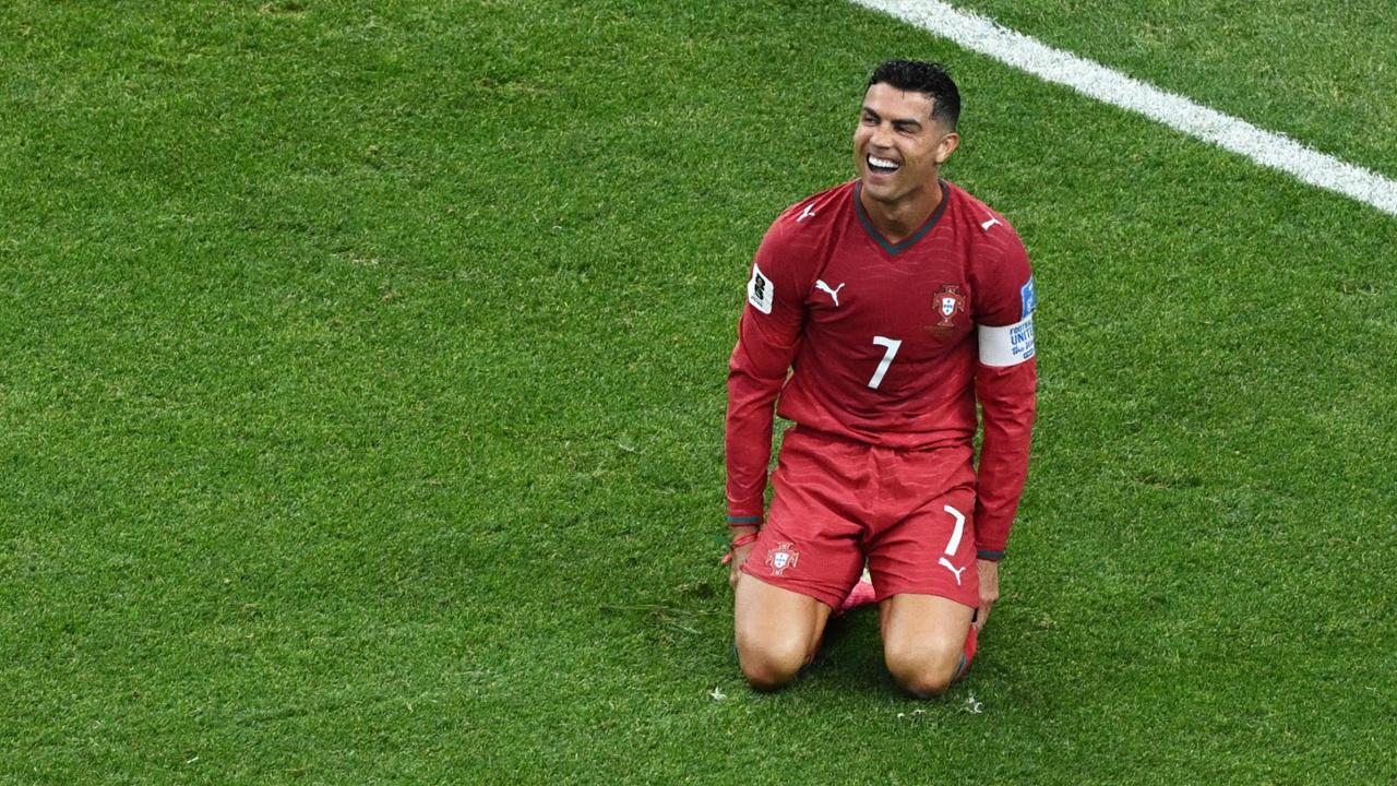 Manita del Portogallo all'Uzbekistan, Ronaldo entra nella storia: segna in sei edizioni