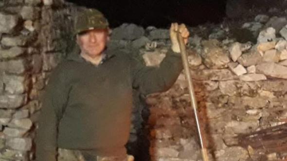 Camaiore, la difesa del papà assassino: “Mio figlio violento, mi chiedeva soldi”