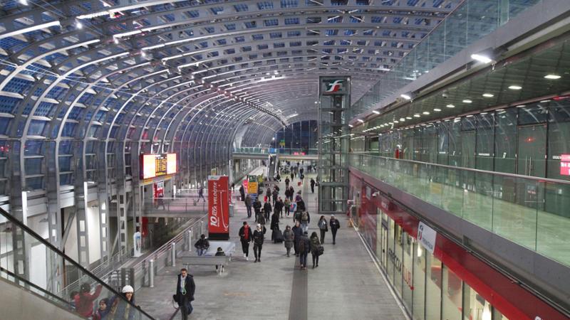 Violenza sessuale alla stazione Porta Susa di Torino