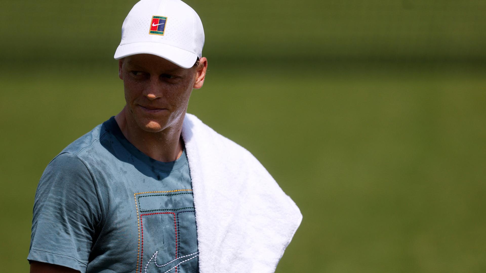 Sinner, la vita oltre il tennis e quei binari da cui uscire