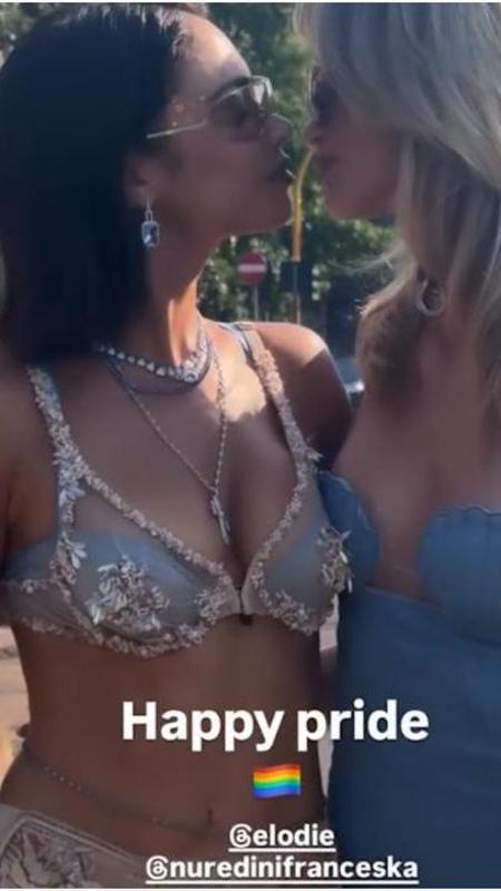Elodie e Franceska Nuredini al Gay Pride