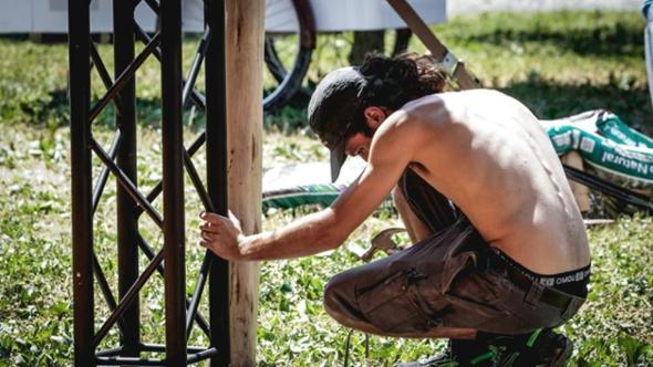 Bracciante 55enne muore mentre lavora nei campi del Mantovano: ipotesi malore per il caldo