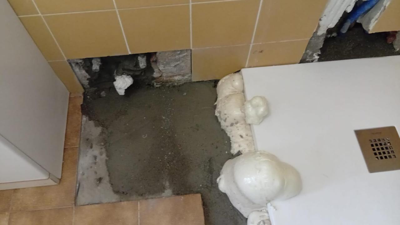 Case Atc di Domodossola, tre mesi per riparare una perdita: “Lasciata senza doccia e bidet”