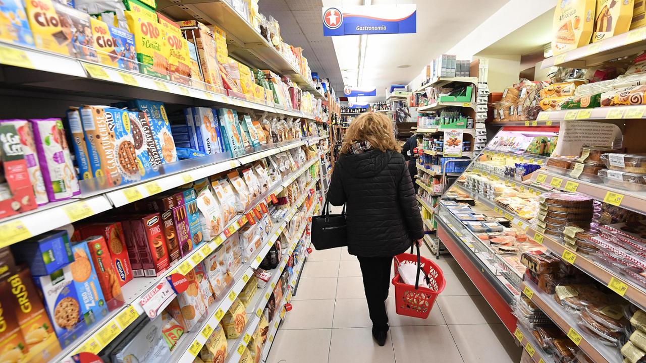 Inflazione nell’Eurozona cala oltre le attese: a giugno si attesta al 2,8%