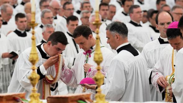 Chi sono i lefebvriani e perché la scomunica è l'unica soluzione per Papa Leone