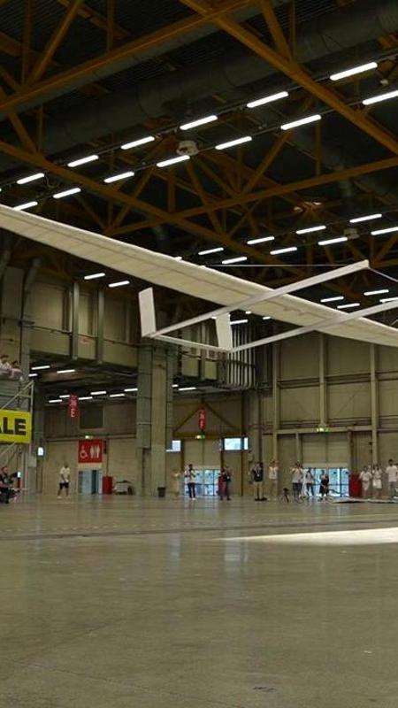Record per l'aeroplano di carta dell'Università di Pisa