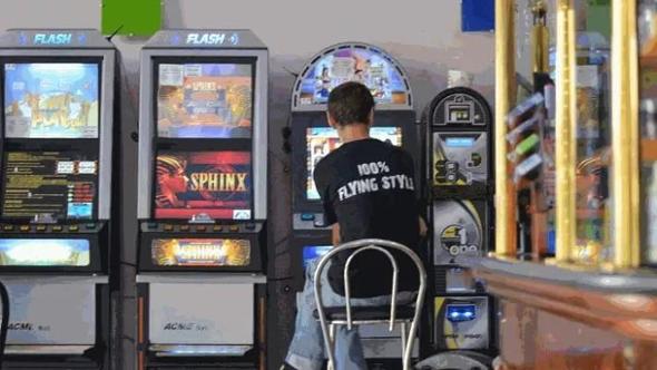 Vola il gioco d’azzardo in Piemonte: più ludopatici del resto d’Italia, in fumo 10 miliardi l’anno