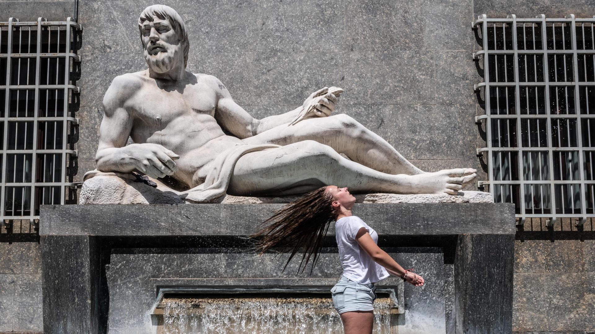 Caldo record a Torino, registrati picchi di +9 gradi. Aumentano i morti tra gli over 65