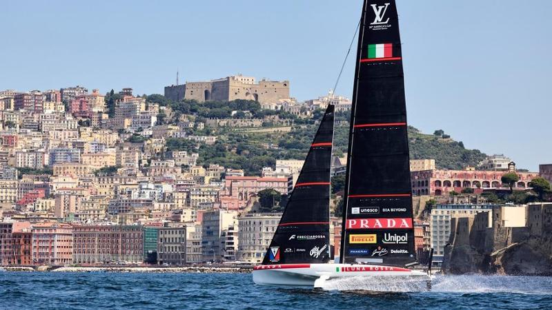 America’s Cup, il primo giorno di Luna Rossa a Napoli
