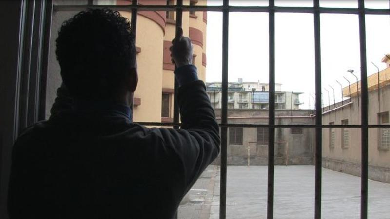 Enna, rivolta nel carcere: 120 detenuti rompono le telecamere e s’impossessano di alcune sezioni