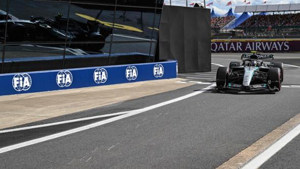 Silverstone, pole di Antonelli. Poi le Ferrari di Leclerc e Hamilton. Russell solo 4°