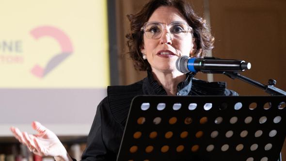 Auci: “Lampedusa sola in prima linea, il Nobel lo merita da tempo. Riempiamola di libri e maestri”