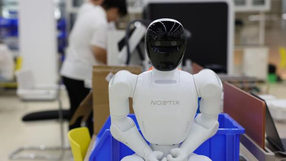 Ora le aziende addestrano i robot-colf: il boom delle pulizie gratis in cambio di dati