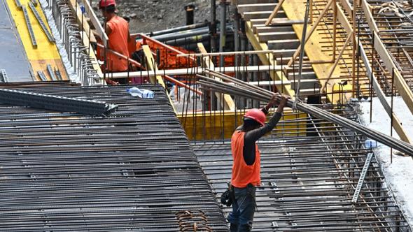 Occupazione ai massimi storici, ma salari ancora sotto i livelli del 2021