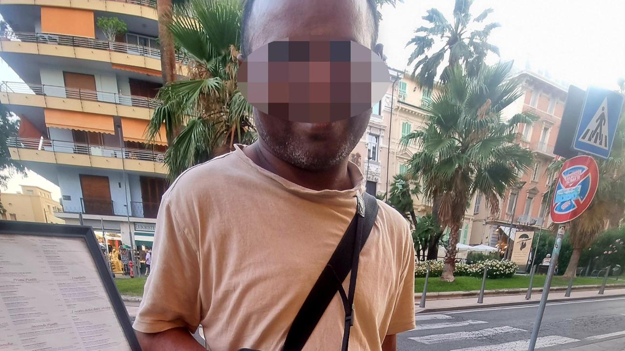 Sanremo, anche i venditori di rose col Pos: “Non ha spicci?Bancomat”