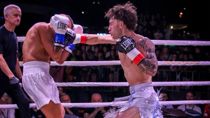Riccardo, il kickboxer timido: “Mi vergogno a dire che sono un pugile professionista”