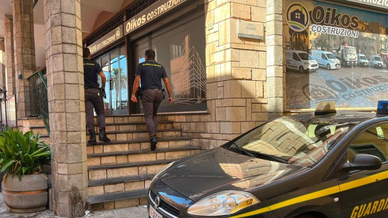 Blitz della guardia di finanza a Ceriale e Albenga: indagati il sindaco Fasano e il consigliere Podio