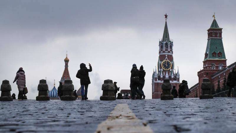 Il Cremlino: gli Usa armano Kiev coi Patriot e poi vogliono contribuire alla pace