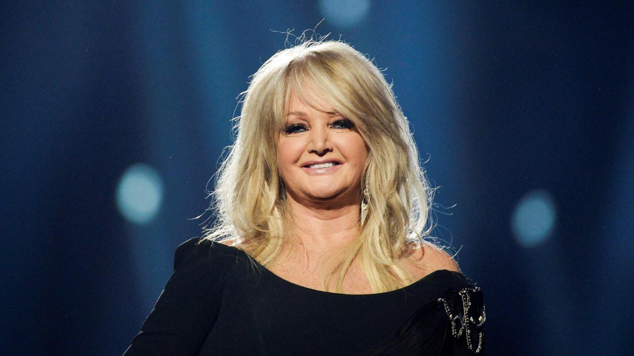 Addio a Bonnie Tyler, voce della hit degli anni 80 “Total Eclipse of the Heart”: aveva 75 anni