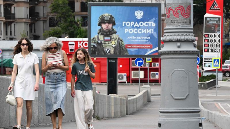 Attacco russo a Sumy: morti e feriti. Sanzioni contro Mosca al palo, l’Ue: intesa entro lunedì