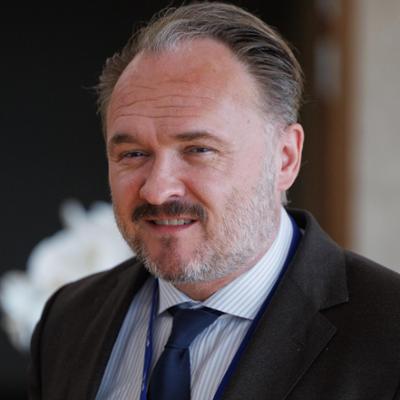 Eolico e pannelli solari. Perché serve la svolta energetica