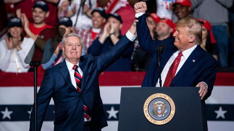 Lindsey Graham, chi era il senatore fedele a Trump morto improvvisamente