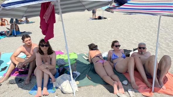 “Meglio libera”, “No, attrezzata”. 

A Spotorno la disfida delle spiagge