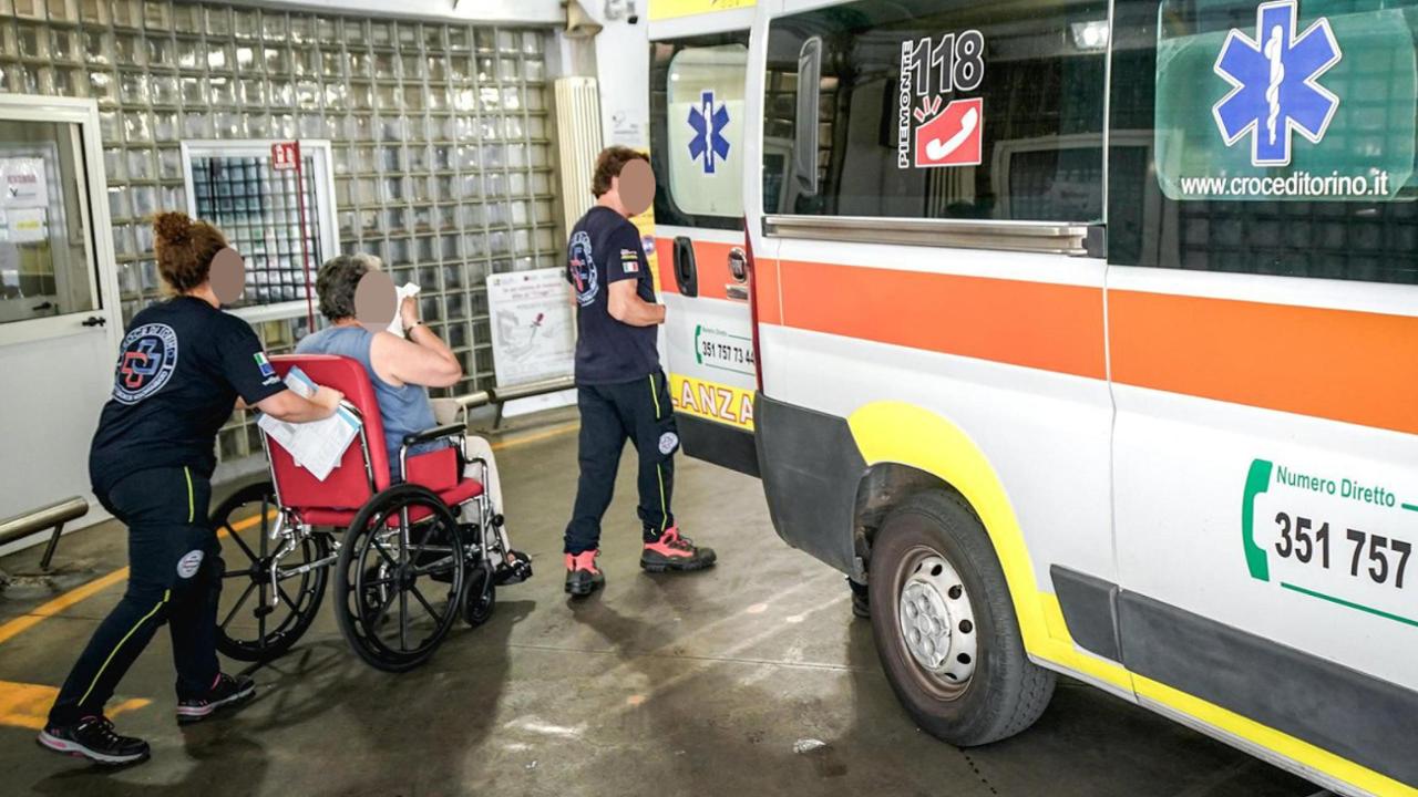 Torino, emergenza anziani. Solo due posti nelle Rsa per chi lascia gli ospedali