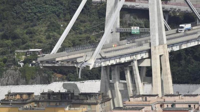 Ponte Morandi, dopo 8 anni arriva la sentenza. Le scuse di autostrade: “Ferite indelebili”