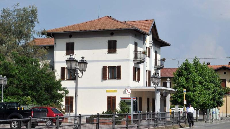 Da solo, in giro per il paese, ad appena tre anni