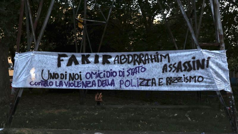 L’avvocata della vittima di Bologna: «Era buono, giurerei che non ha aggredito i poliziotti»