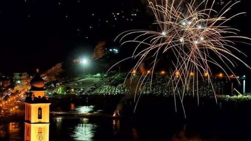 Fuoco d’artificio esplode tra il pubblico ad Andora: grave bimba di 6 anni