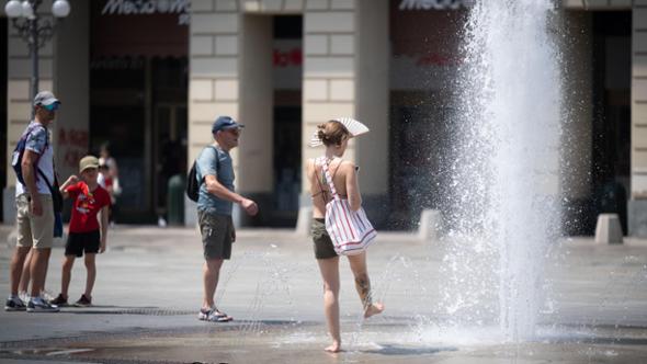 Caldo, tregua al Nord. Allerta vento e grandine da Milano all’Adriatico