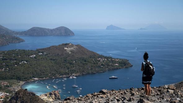 “Chiuso per mancanza d’acqua”. La crisi idrica ora minaccia i luoghi simbolo delle vacanze