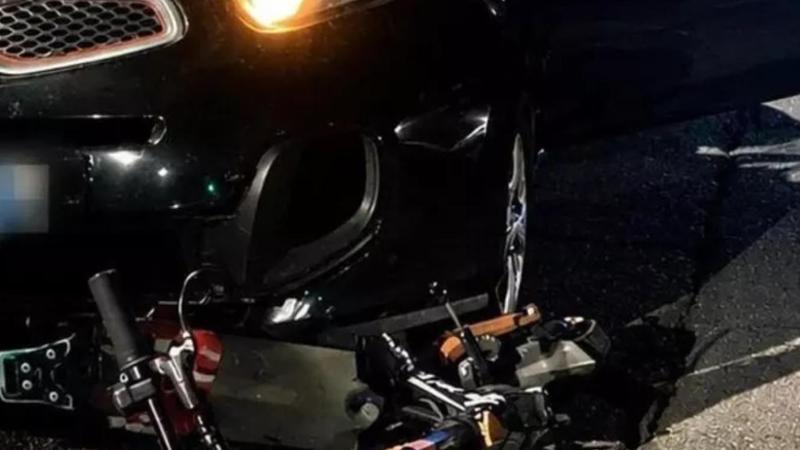 Pavia, in monopattino senza casco né luce: muore a 16 anni travolto da un'auto