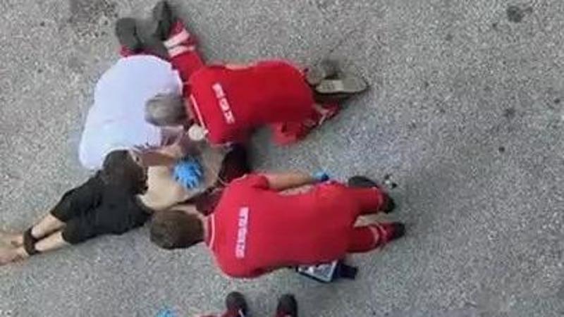 Fakir rianimato in manette. La colletta dei colleghi per aiutare i poliziotti