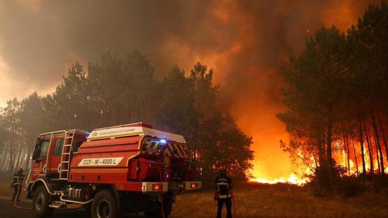 Francia, inferno di fuoco in Gironda: oltre 20mila evacuati