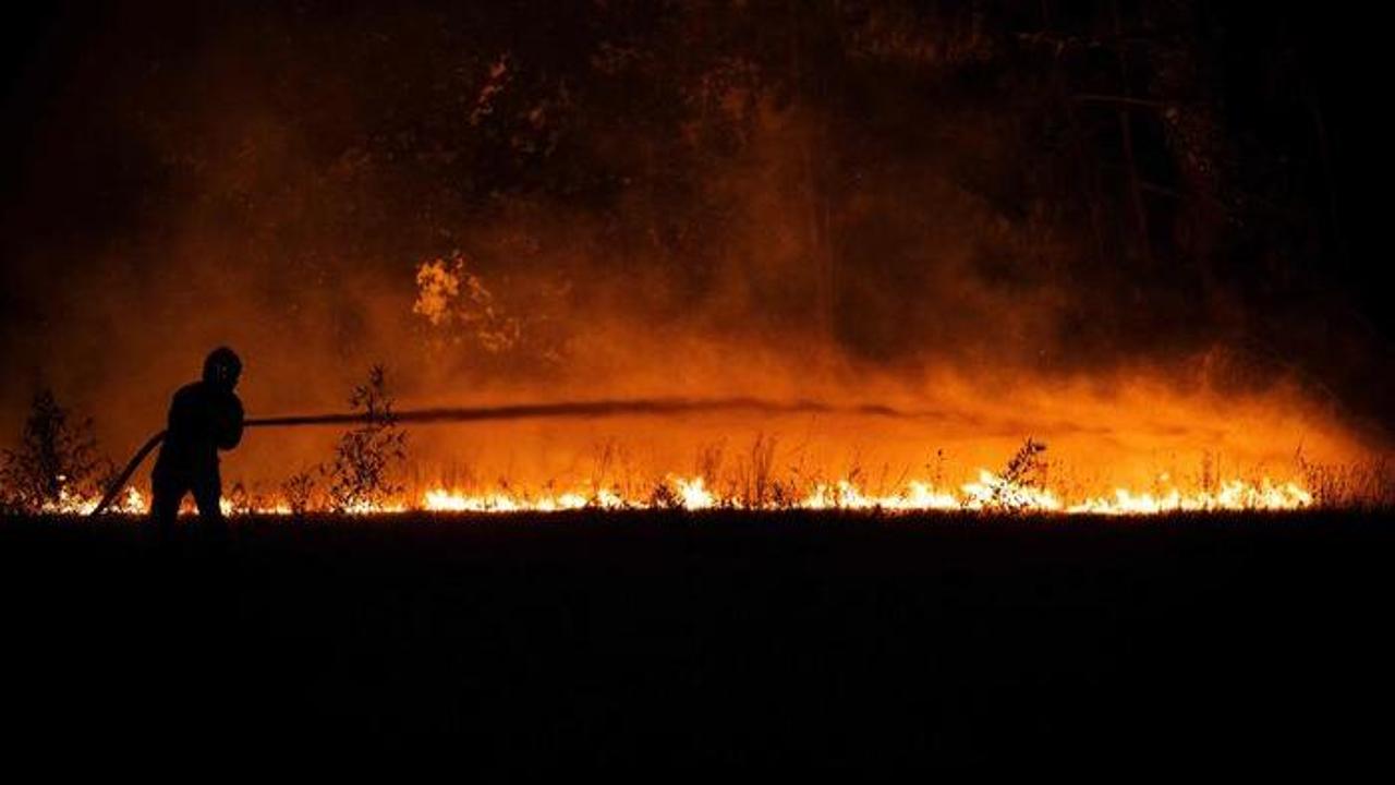 Incendio a Cap Ferret, centinaia di persone in fuga via mare. Terrore in Francia e Spagna