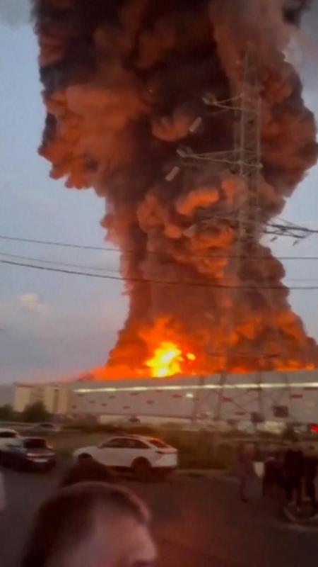 "L’Amazon russo" in fiamme: cosa c’è dietro gli attacchi di Kiev e perché non è un bersaglio casuale