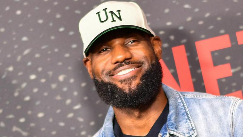 NBA, LeBron James sceglie Philadelphia: accordo biennale con i Sixers