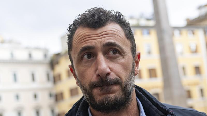 “Preparati, qualcuno  ti farà saltare in aria”,


Pozzolo minacciato via social