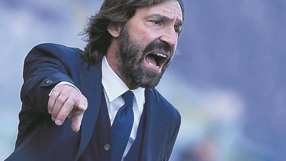 Politica in pressing, la nomina di Pirlo è a rischio
