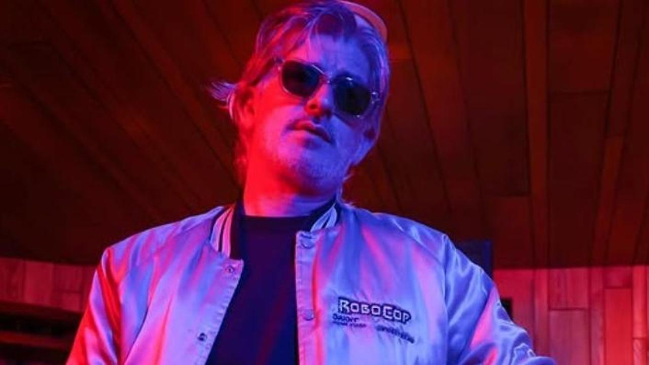 Kavinsky, ritrovato morto in casa a Parigi il produttore e Dj francese